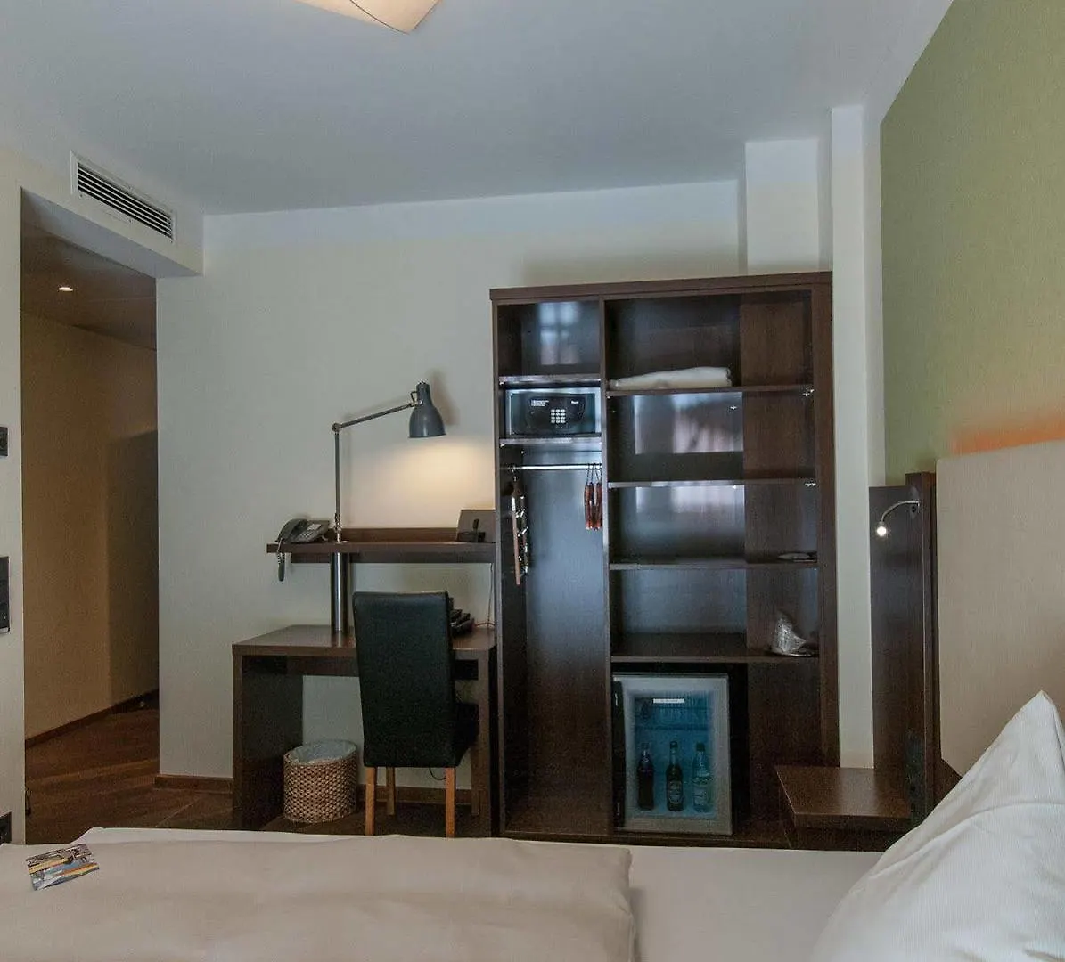 Hotel Deutsche Eiche Munich 3*,